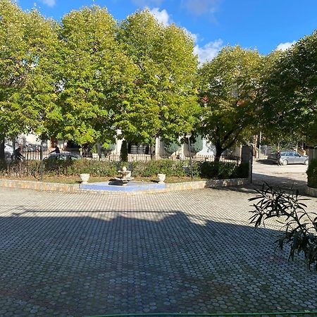 Hotel Belind ベラト エクステリア 写真