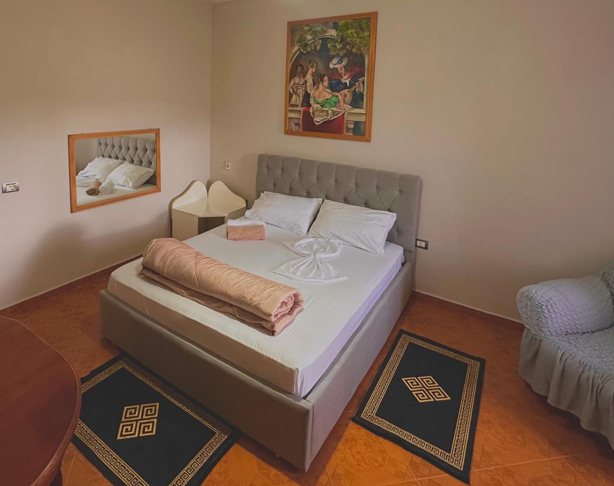 Hotel Belind ベラト エクステリア 写真