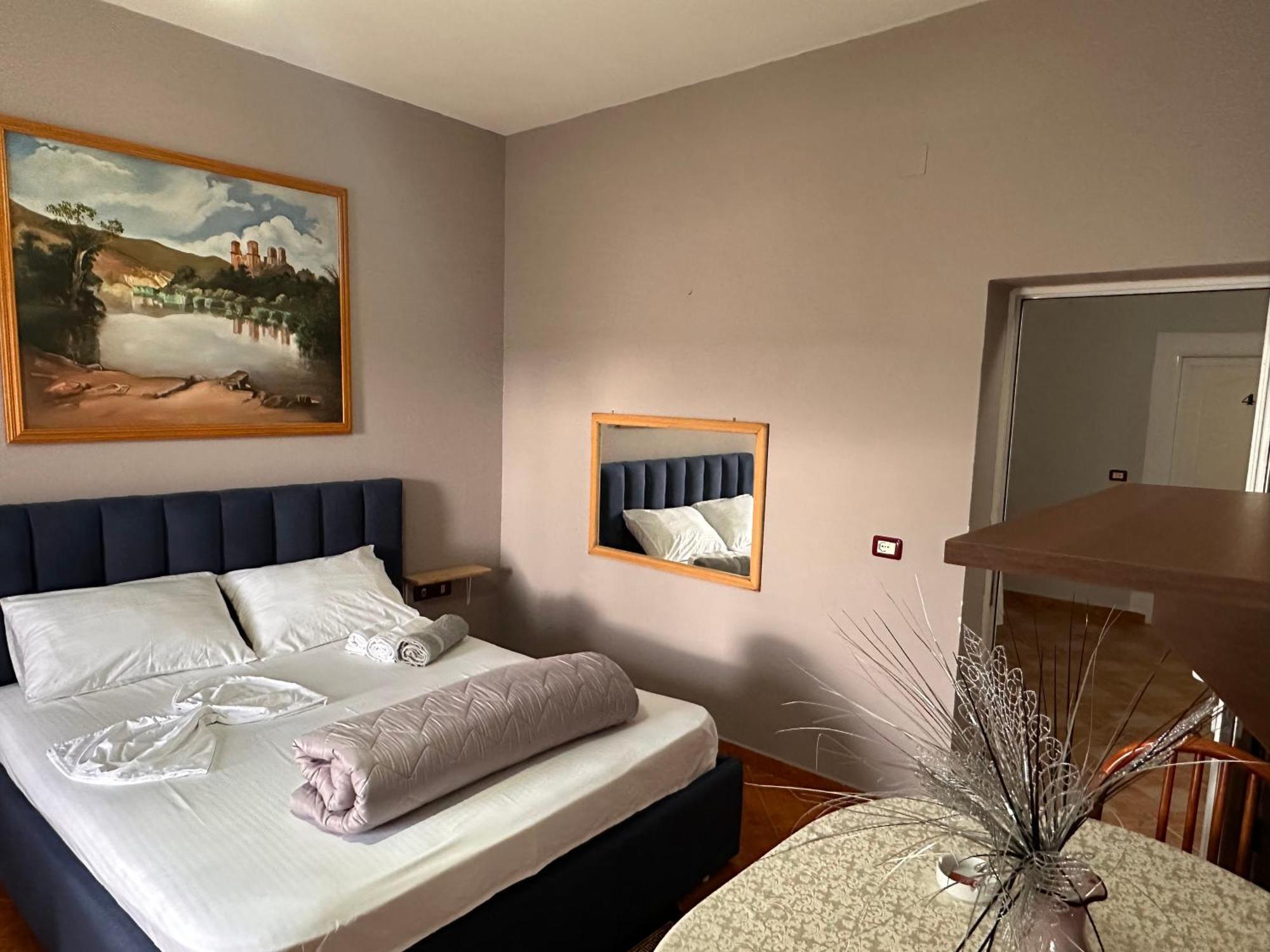 Hotel Belind ベラト エクステリア 写真